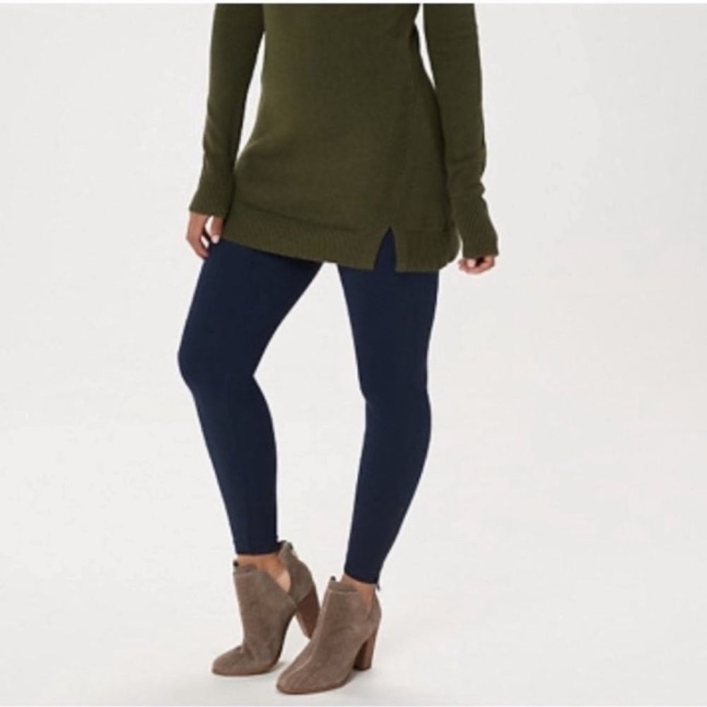 SPANX Look at Me Now Seamless Navy Blue Matte Black Side-Zip Leggings